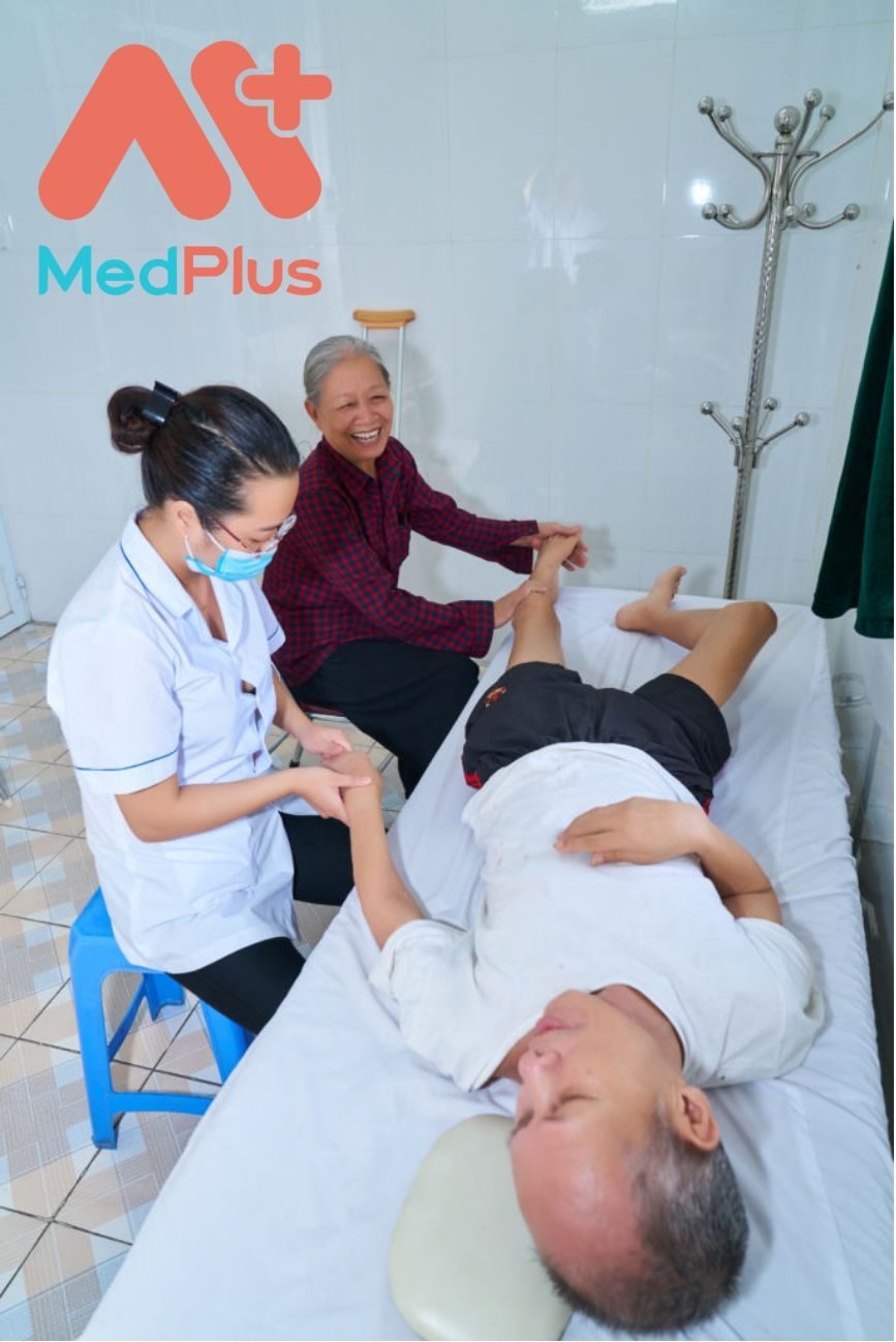 Hình ảnh thăm khám tại bệnh viện